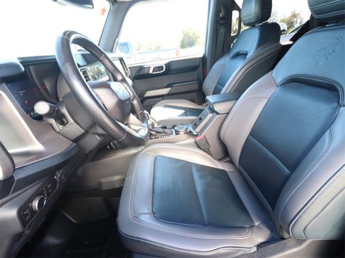 Certified 2022 Ford Bronco Outer Banks w/ Sasquatch Package image 2