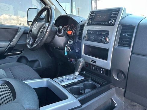 Used 2014 Nissan Titan PRO-4X AWD/4WD image 37