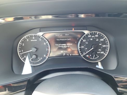 New 2025 Nissan Pathfinder SV w/ Black Appearance Package image 20