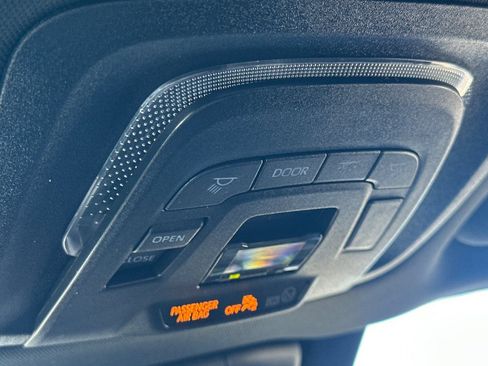 Used 2025 Toyota Crown Signia w/ Advanced Technology Package image 24