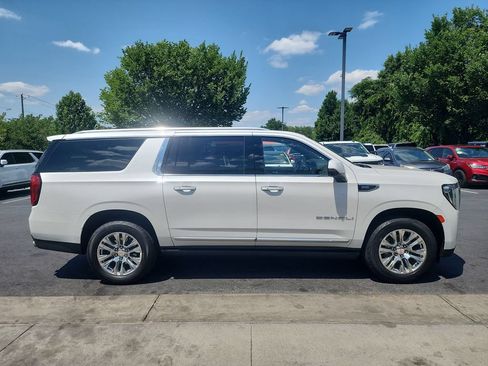 Certified 2023 GMC Yukon XL Denali AWD/4WD image 9