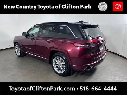 Used 2022 Jeep Grand Cherokee Summit w/ MOPAR Finishing Package AWD/4WD image 5