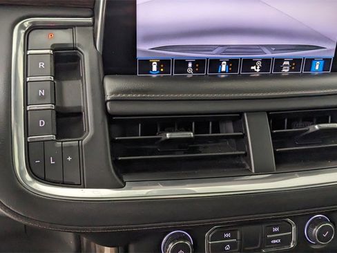 Used 2021 Chevrolet Tahoe High Country w/ Premium Package image 30