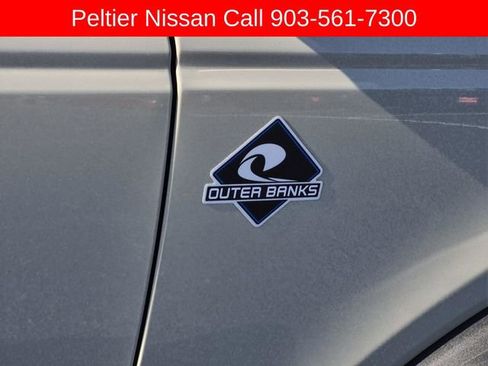 Used 2025 Ford Bronco Outer Banks AWD/4WD image 9