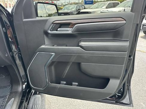 Used 2024 GMC Sierra 1500 SLT AWD/4WD image 5