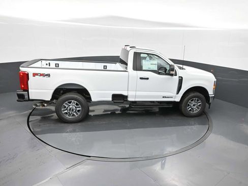 New 2025 Ford F250 XLT image 16