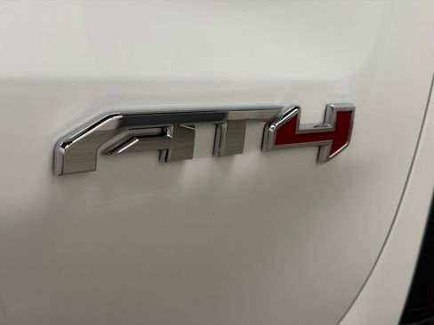 Certified 2023 GMC Sierra 1500 AT4 w/ AT4 Preferred Package image 15