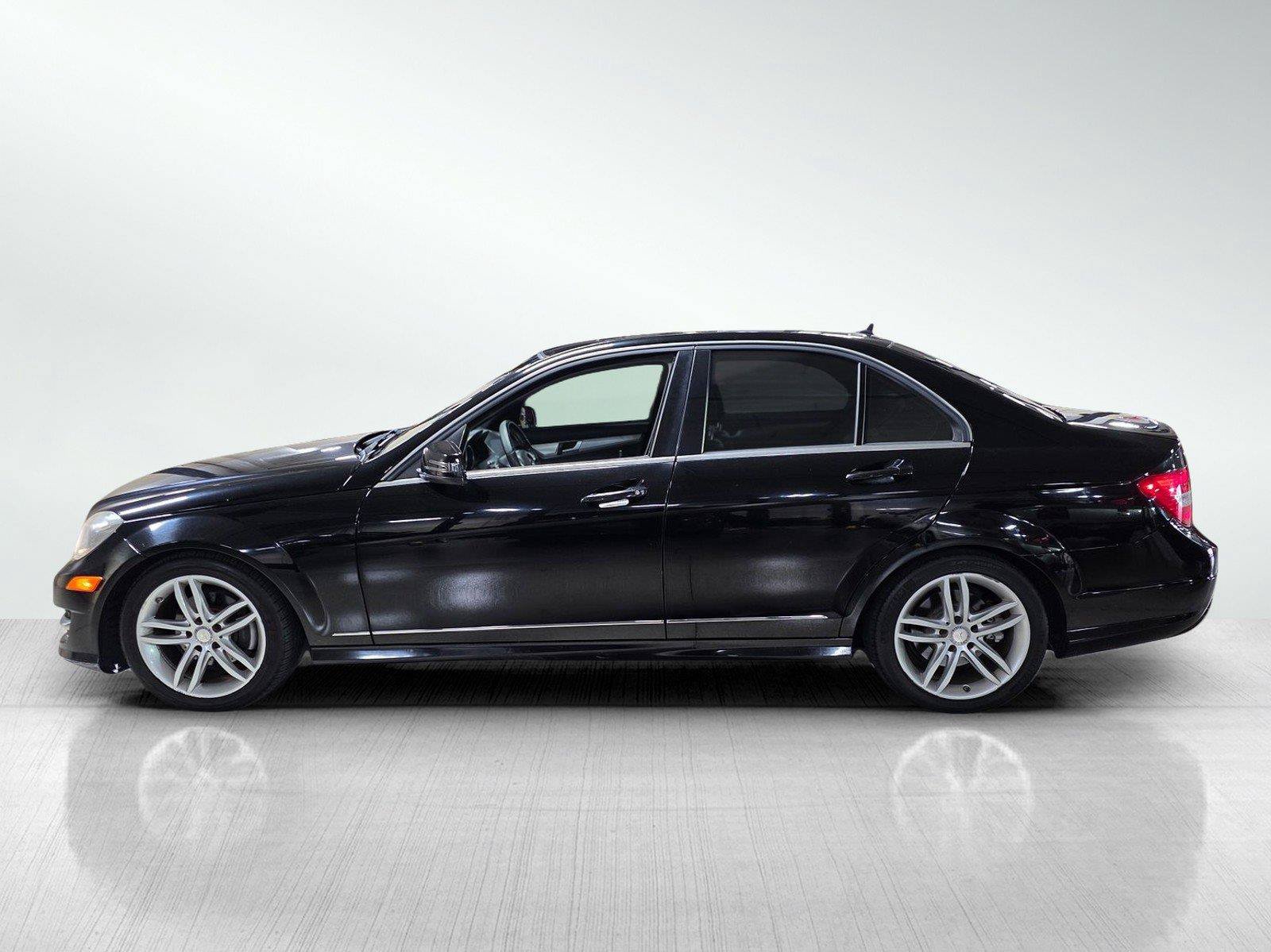 Used 2014 Mercedes-Benz C 250 Sedan image 4