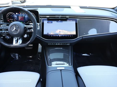 New 2026 Mercedes-Benz E 53 AMG e 4MATIC Sedan image 18