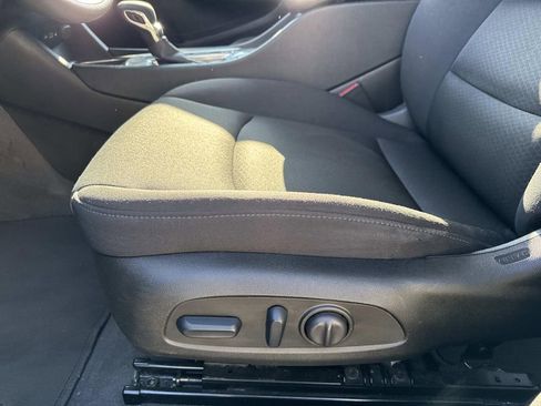 Used 2024 Chevrolet Malibu LT image 18