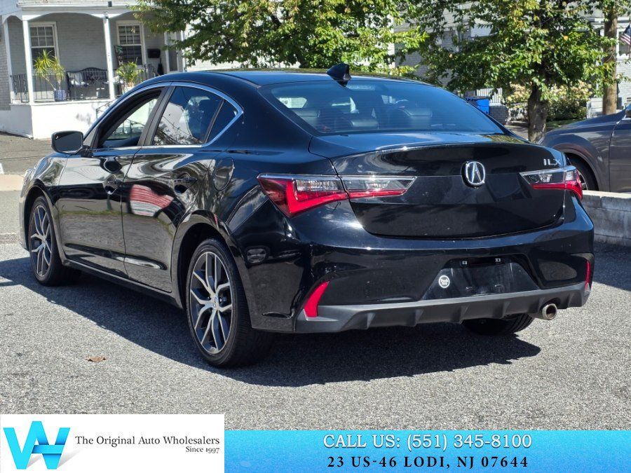 Used 2021 Acura ILX w/ Premium Package FWD image 4