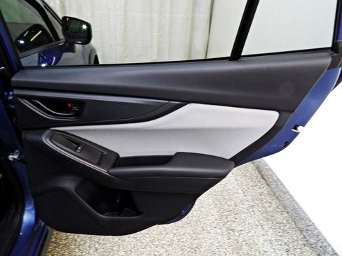 Used 2018 Subaru Crosstrek 2.0i Premium w/ Popular Package #3 AWD/4WD image 12