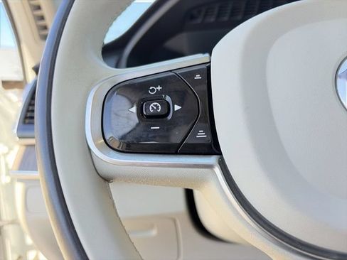 Used 2023 Volvo XC90 B5 Plus AWD/4WD image 22