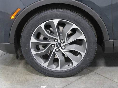 Used 2023 Lincoln Nautilus Reserve image 19