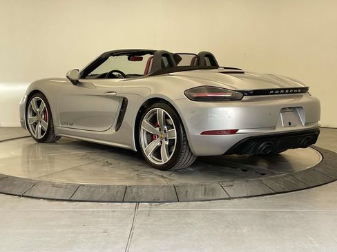 Used 2022 Porsche 718 Boxster GTS RWD image 3