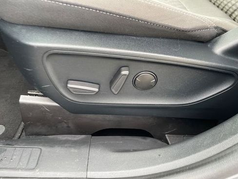 Certified 2021 Ford Escape SE w/ SE Sport Appearance Package image 39