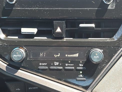 Used 2024 Toyota Camry SE FWD image 19