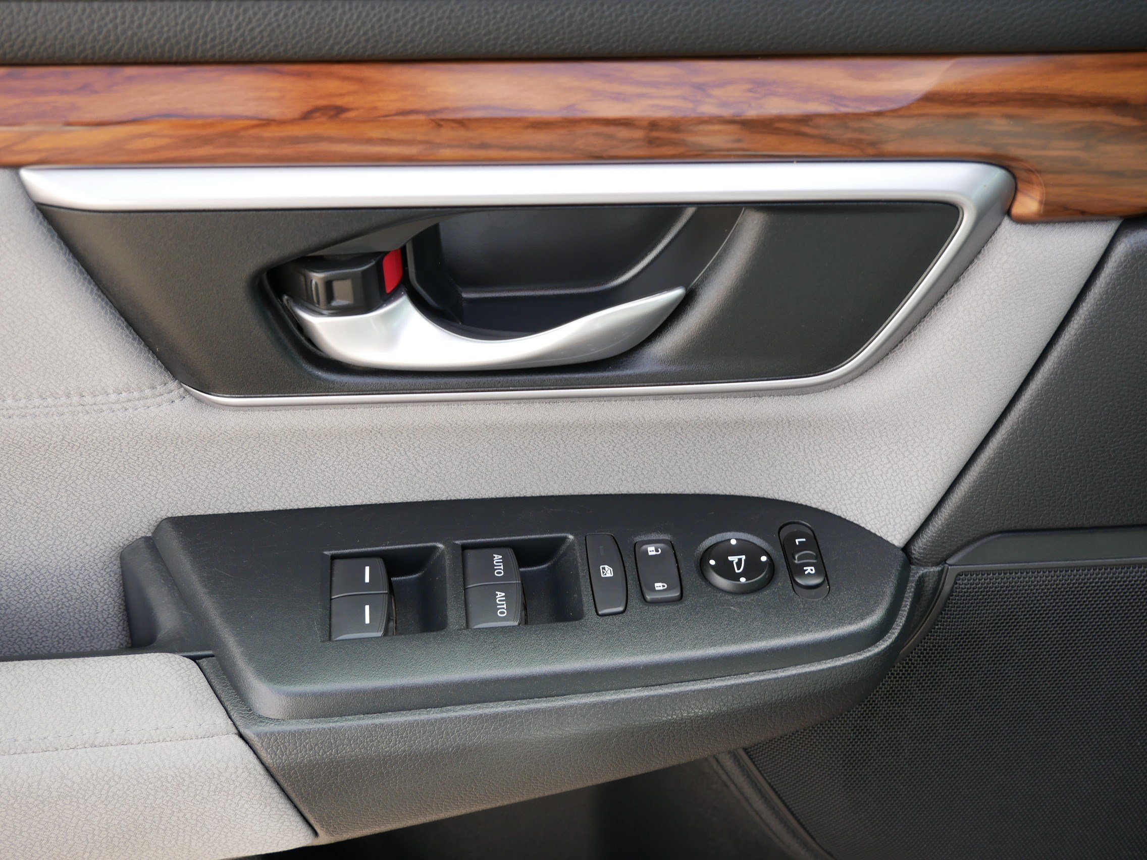 Certified 2018 Honda CR-V EX image 19
