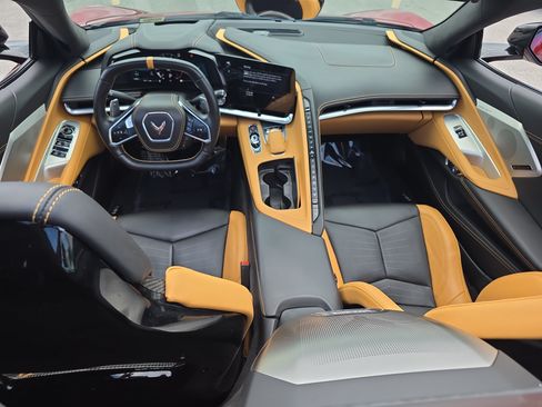 Used 2022 Chevrolet Corvette Stingray Premium Conv w/ Z51 Performance Package RWD image 13