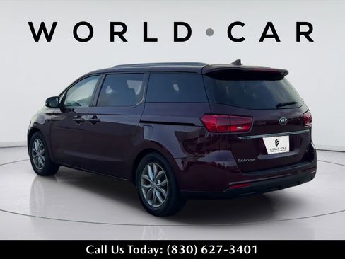 Used 2019 Kia Sedona EX FWD image 9