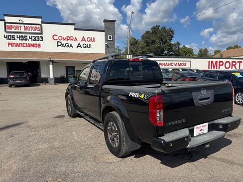 Used 2014 Nissan Frontier PRO-4X image 19