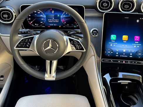 New 2026 Mercedes-Benz GLC 300 image 25