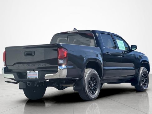 Used 2022 Toyota Tacoma SR5 image 5