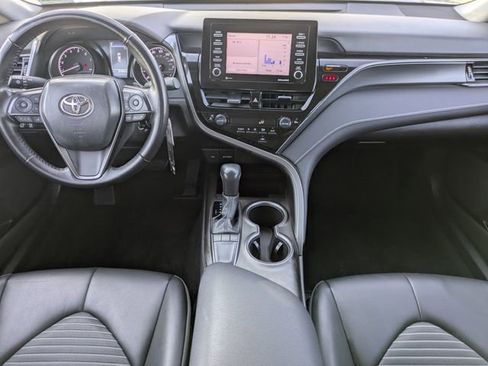 Used 2023 Toyota Camry SE image 11