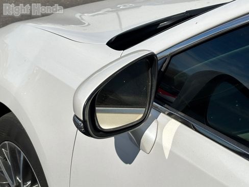 Used 2017 Lexus ES 350 w/ Premium Package image 8