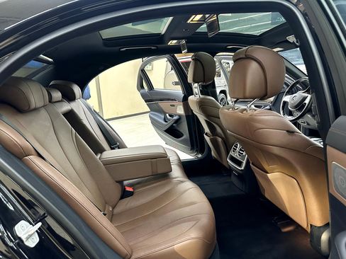 Used 2017 Mercedes-Benz S 550 Sedan image 40