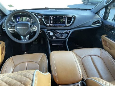 Used 2023 Chrysler Pacifica Pinnacle image 24