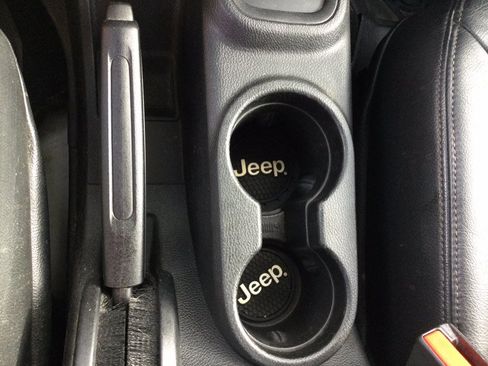 Used 2017 Jeep Wrangler Unlimited Sport w/ Quick Order Package 24S AWD/4WD image 34