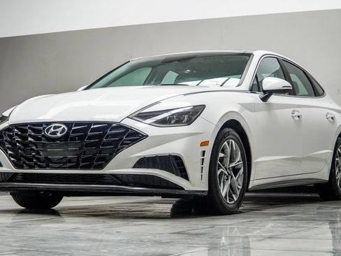 Used 2023 Hyundai Sonata SEL w/ Convenience Package FWD image 7