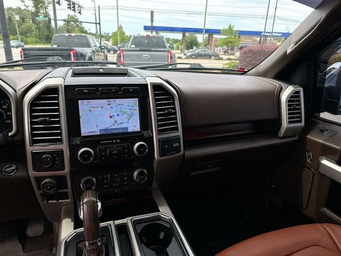 Certified 2020 Ford F150 King Ranch w/ Equipment Group 601A Luxury AWD/4WD image 20