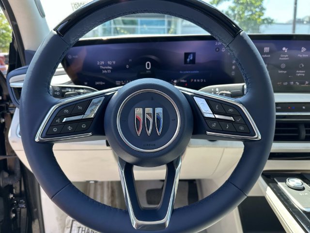 Used 2025 Buick Enclave Avenir w/ Super Cruise Package FWD image 24