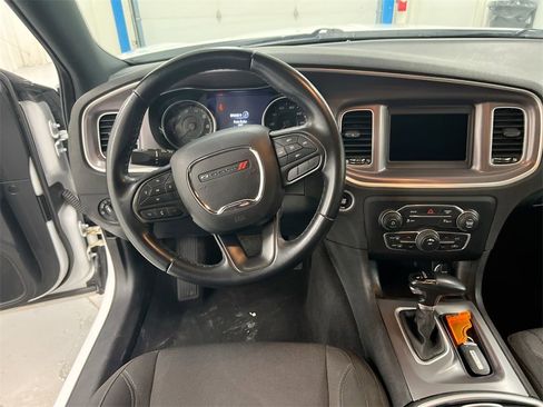 Used 2022 Dodge Charger SXT image 19