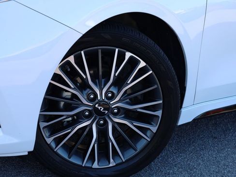 Used 2023 Kia Forte GT-Line image 3