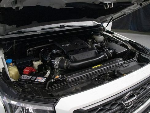 Used 2022 Nissan Frontier SV image 27