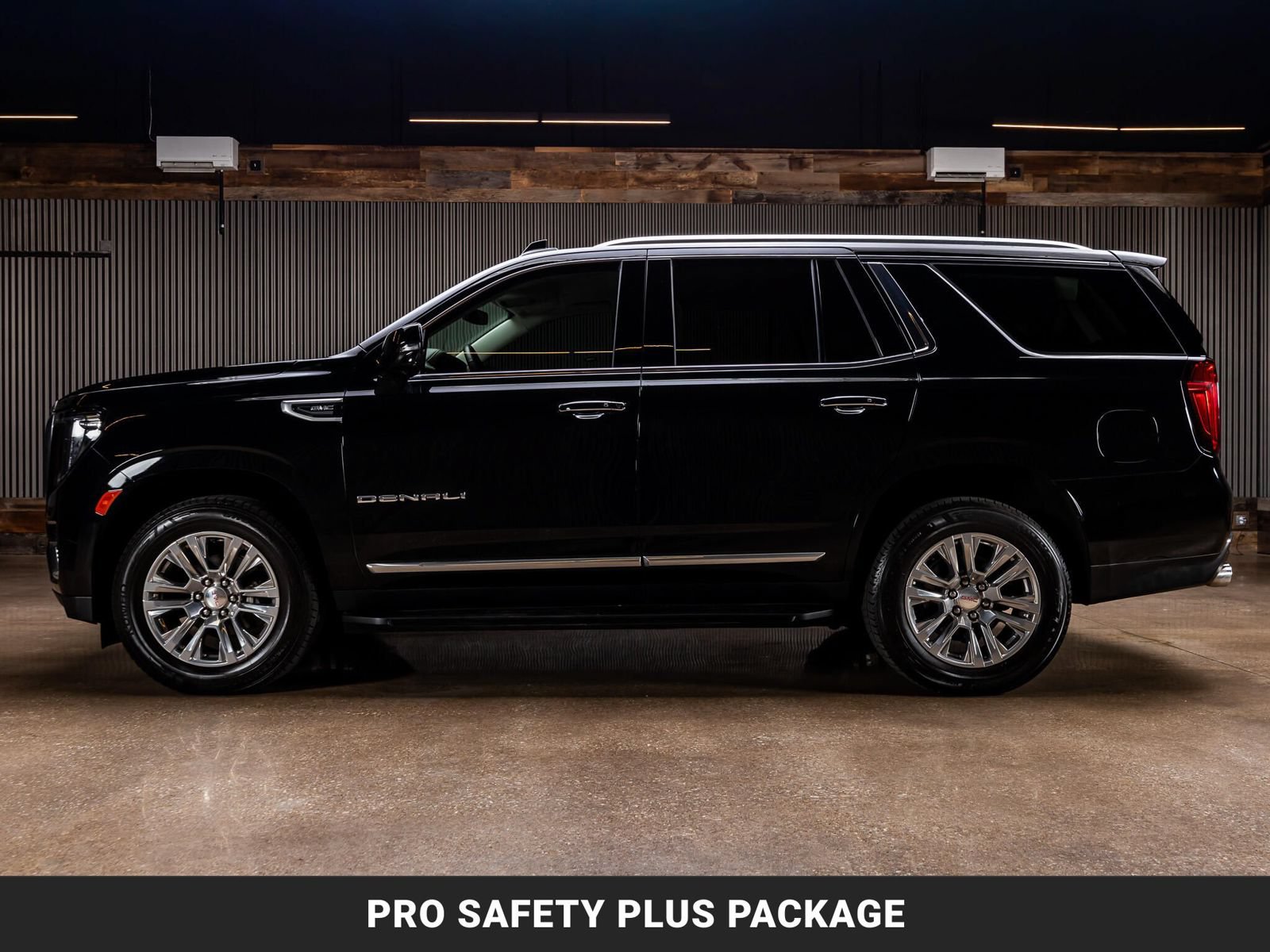Used 2023 GMC Yukon Denali AWD/4WD image 5