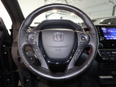 Used 2023 Honda Ridgeline Black Edition image 9