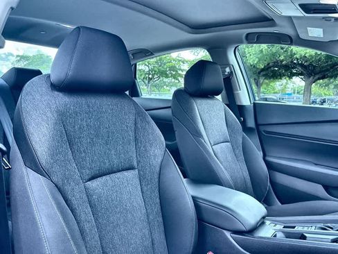 Used 2025 Honda Accord SE image 27