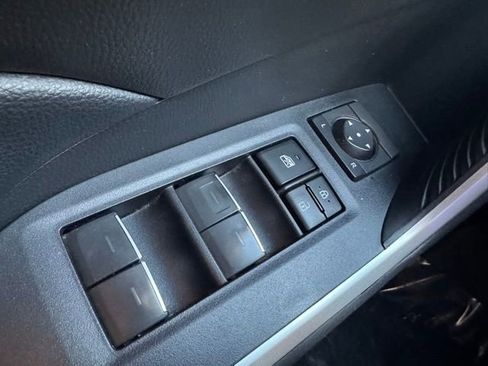 Certified 2022 Toyota RAV4 XLE image 30