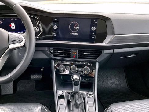 Used 2022 Volkswagen Jetta SEL image 12