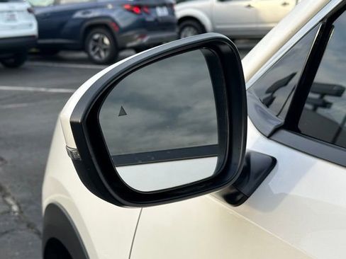 Certified 2025 Nissan Kicks SR AWD/4WD image 12
