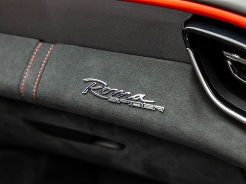 Used 2025 Ferrari Roma Spider RWD image 19