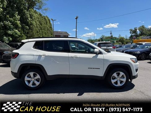 Used 2020 Jeep Compass Latitude w/ Cold Weather Group AWD/4WD image 3