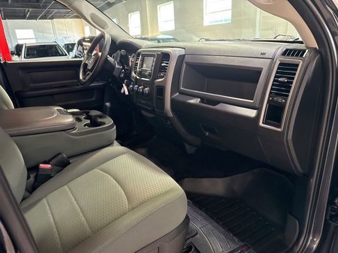 Used 2014 RAM 1500 Express image 36