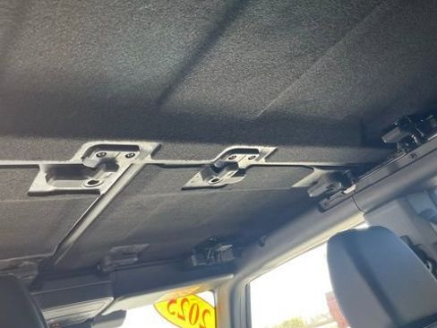 New 2025 Ford Bronco Outer Banks w/ Sasquatch Package image 39