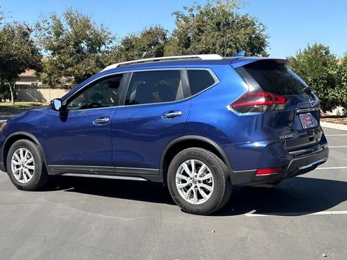 Used 2020 Nissan Rogue SV FWD image 7