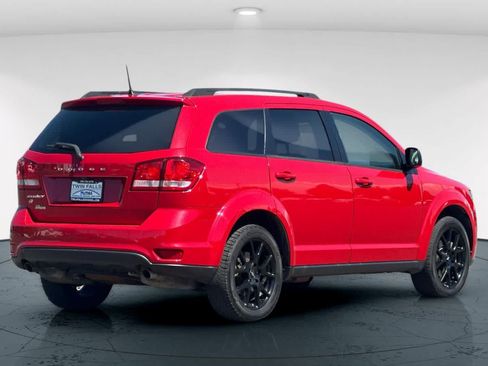 Used 2019 Dodge Journey SE AWD/4WD image 2